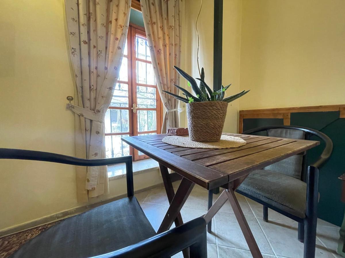 Amphora Rooms Фоча Екстер'єр фото